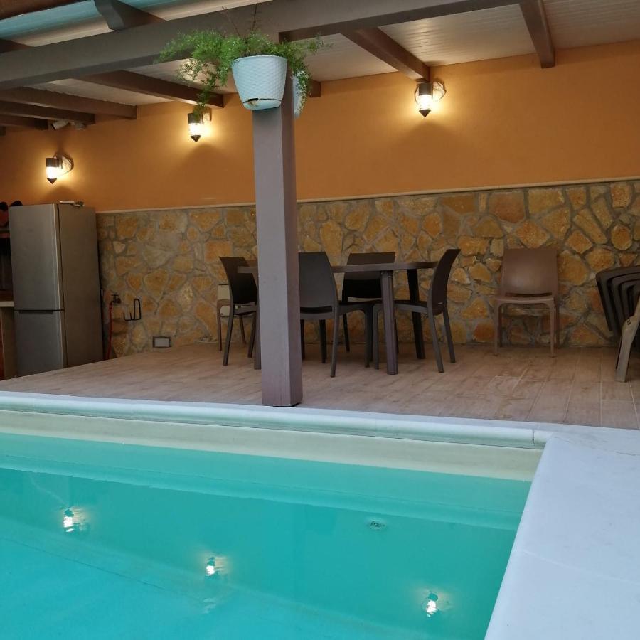 טרפאני Ivana Home מראה חיצוני תמונה